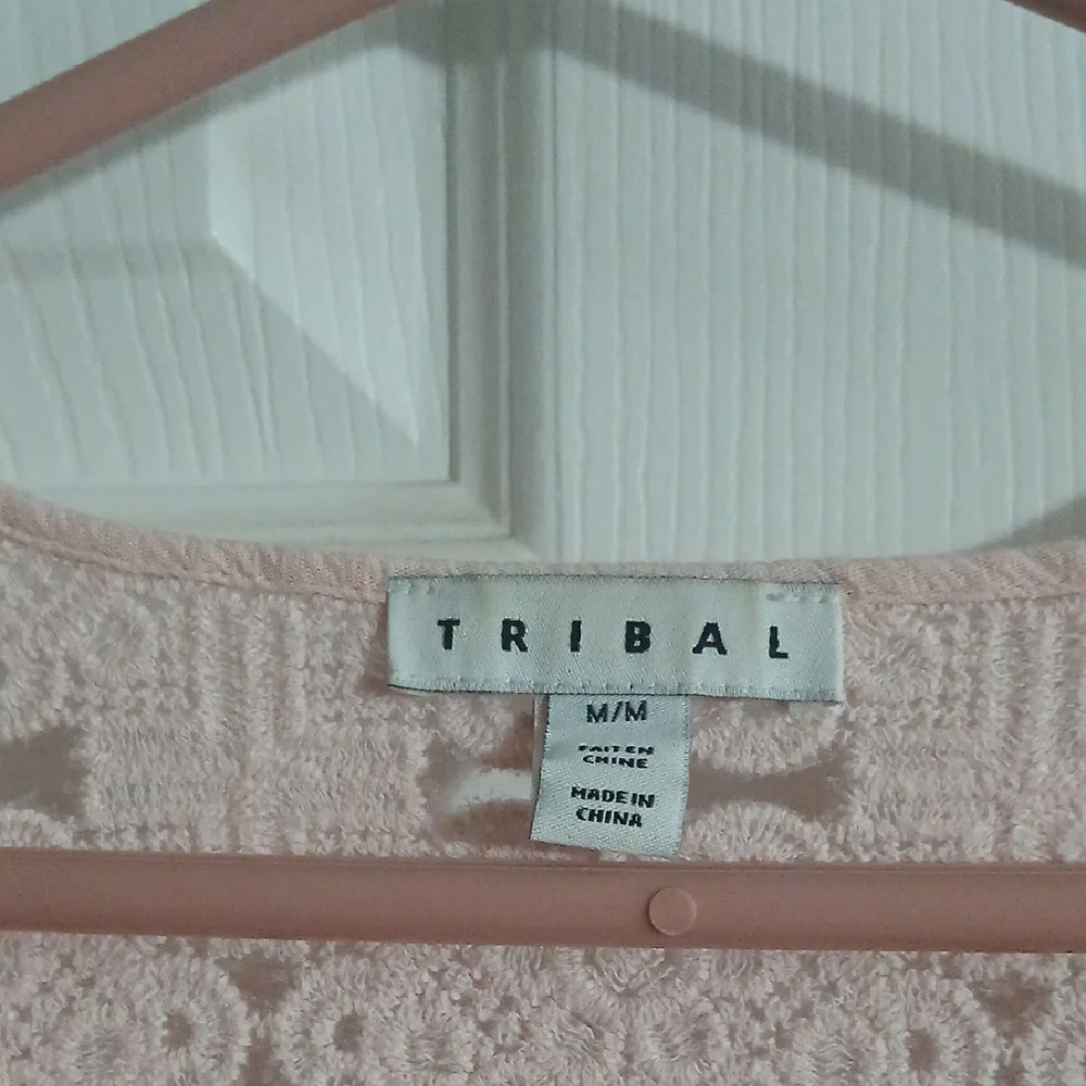 Tribal Pink Sleeveless Blouse with Pleated Embellishments - Picture 3 of 4
